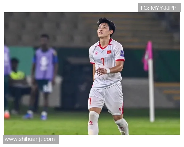 足球明星碧涵的精彩瞬间展现了他在绿茵场上的无与伦比魅力与风采